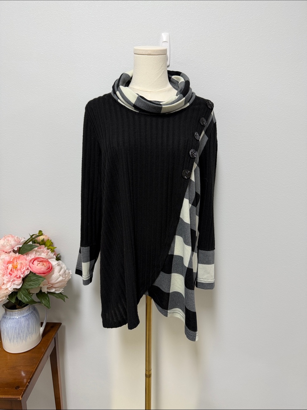 Ali Miles Black Sweater with Gray & Cream Striped Accents